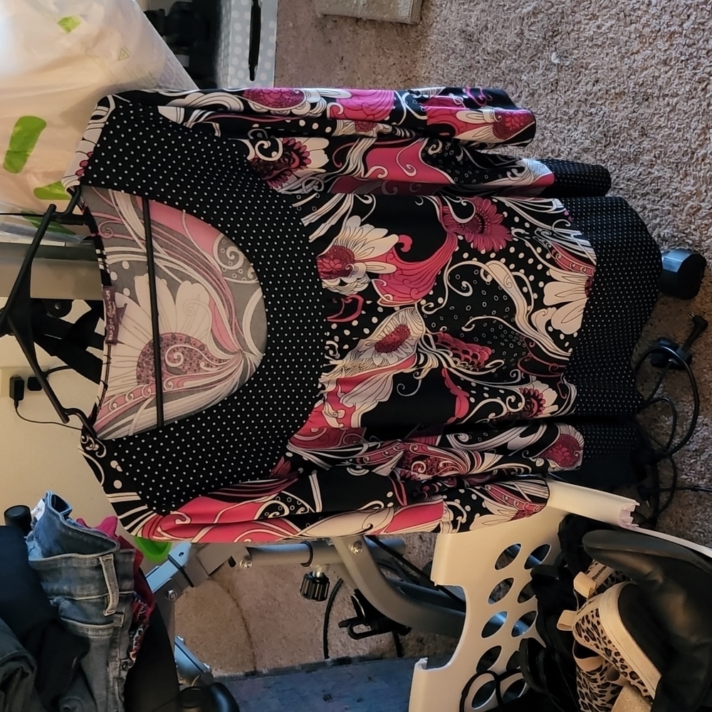 Plus Size Patterned Blouse